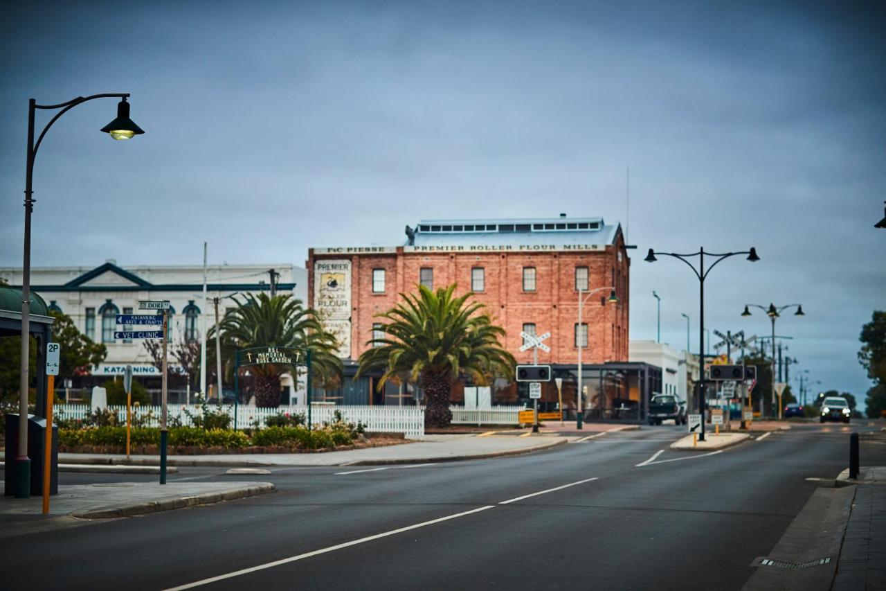 Katanning The Premier Mill Hotel מראה חיצוני תמונה